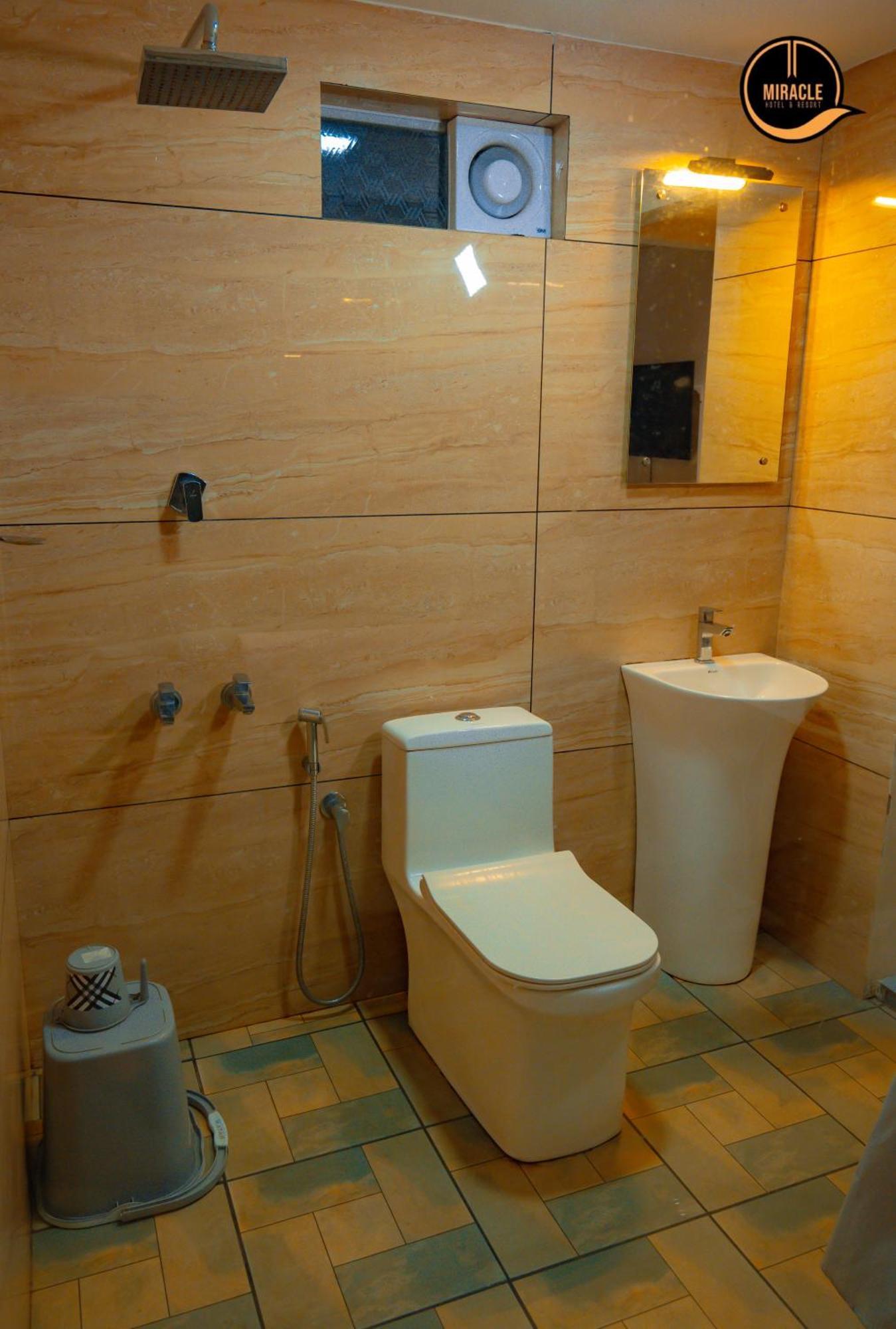 Miracle Hotel And Resorts Kozsíkóde Kültér fotó